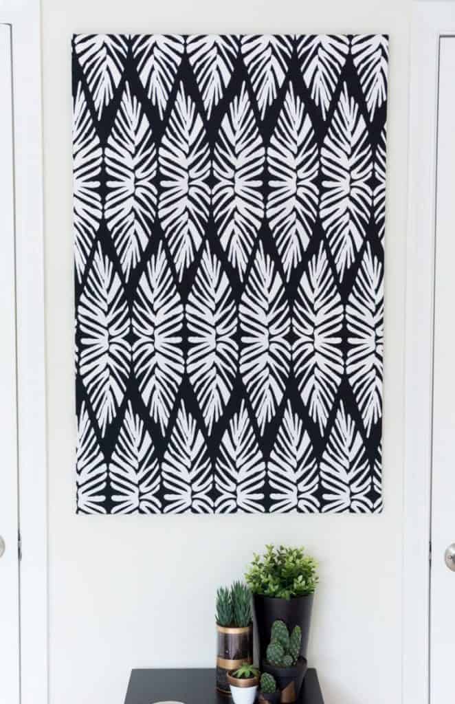 3-Canvas-Art-Using-Fabric-Hang-on-Wall-662x1024