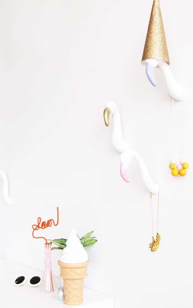 8-Flamingo-Wall-Hooks-644x1024