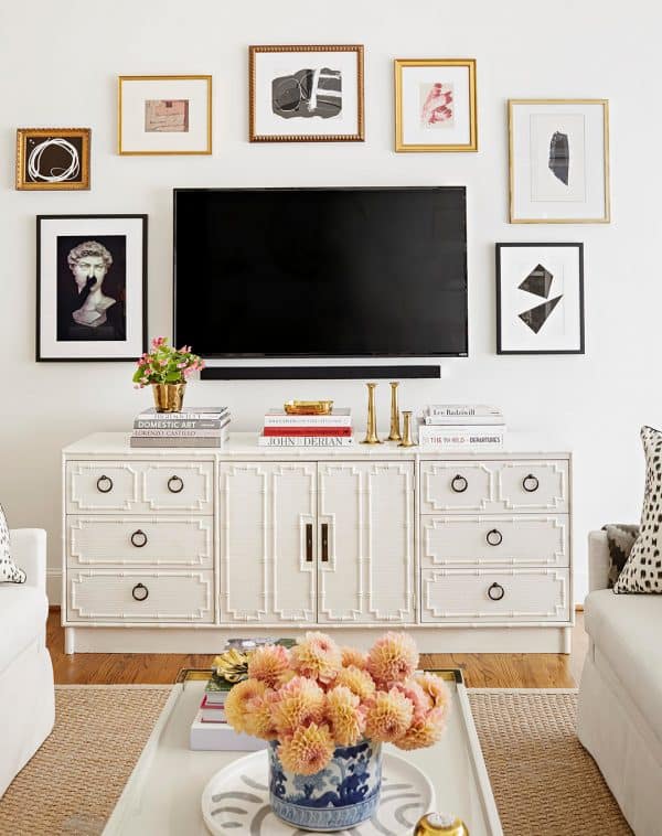 15 DIY TV Gallery Wall Inspirations & HowTos