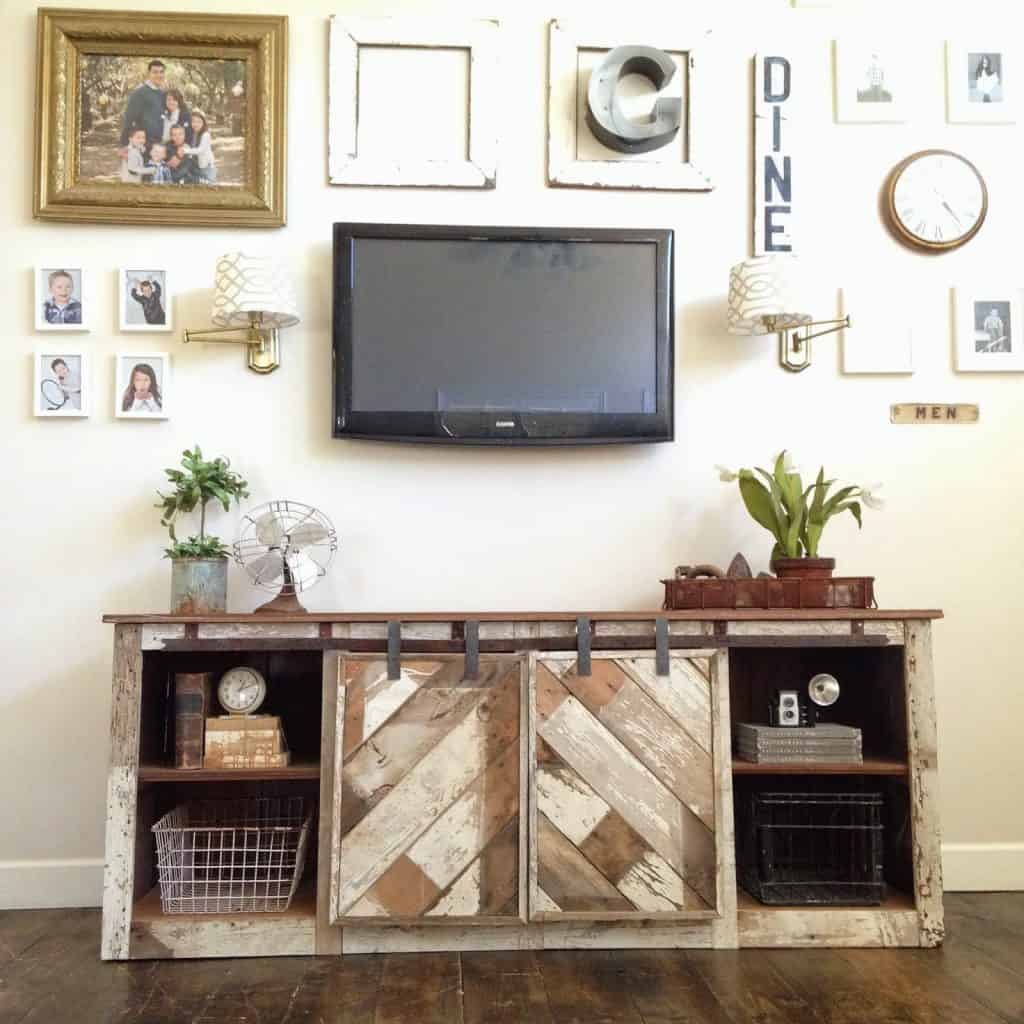 18-Reclaimed-Wood-Barn-Door-Console-1024x1024