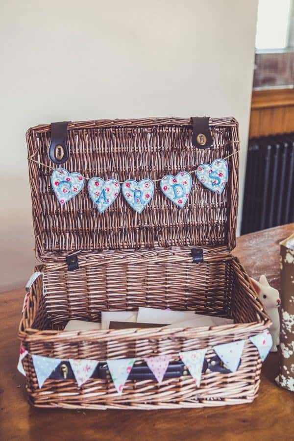 7-Picnic-Basket-Card-Holder