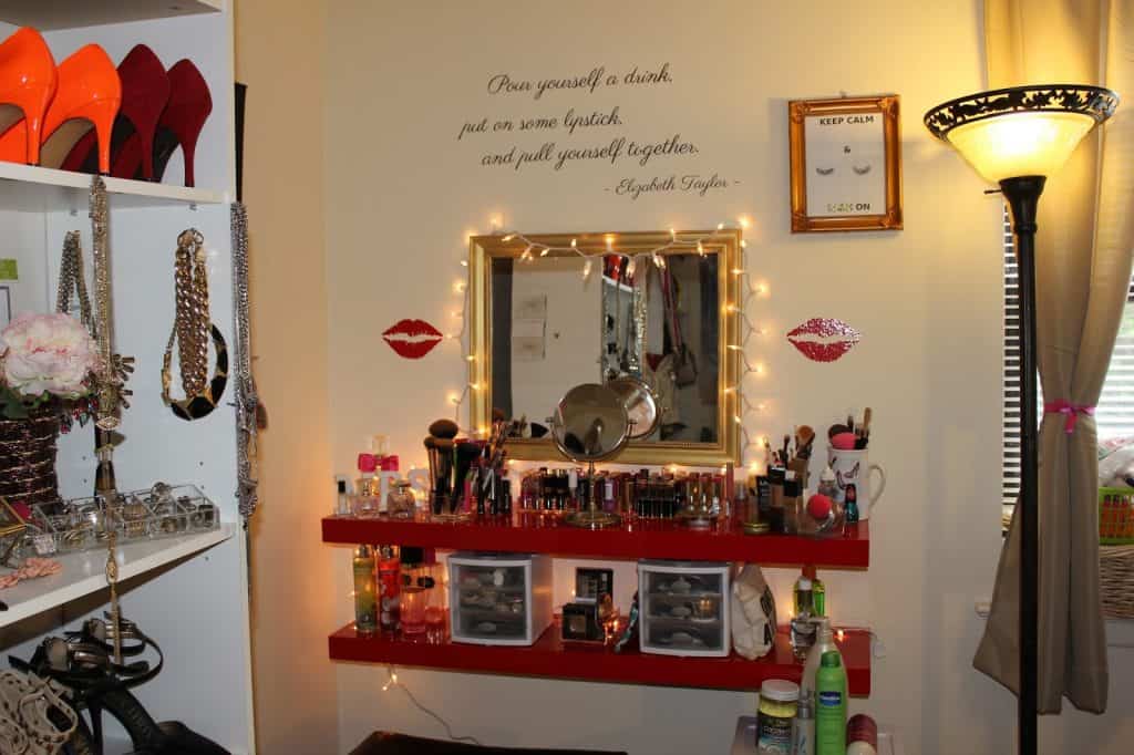 diy makeup vanity with lights