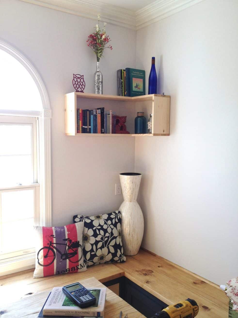 15 Easy DIY Corner Shelves Ideas in 2023