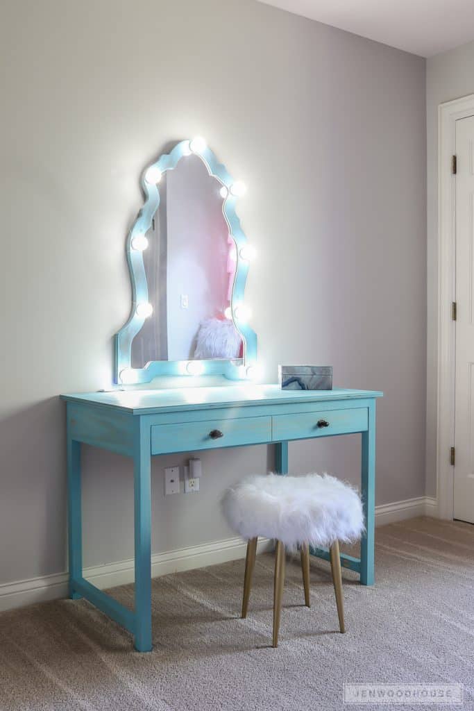 5-Fancy-Bulb-Mirror-683x1024