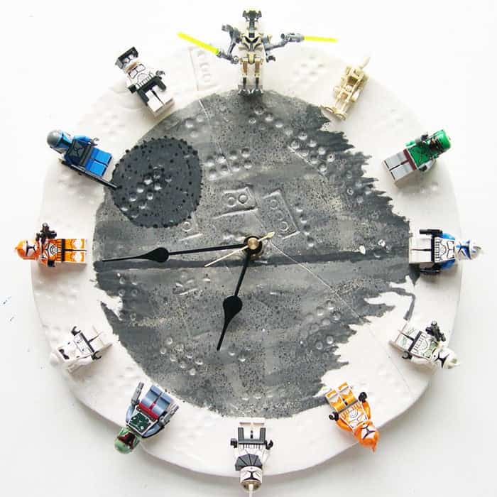 28-Star-Wars-Lego-Clock