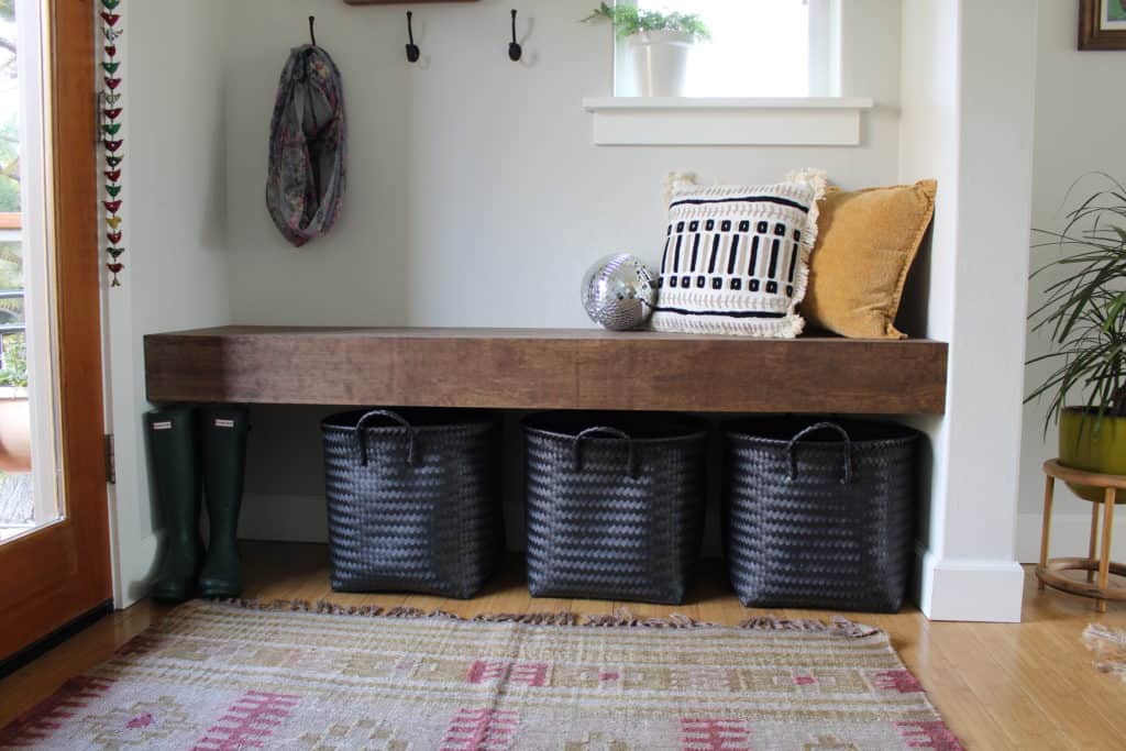 Simple & Chic Entryway Bench