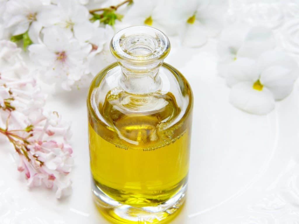 Simple Leave-In Conditioner For Sensitive Heads