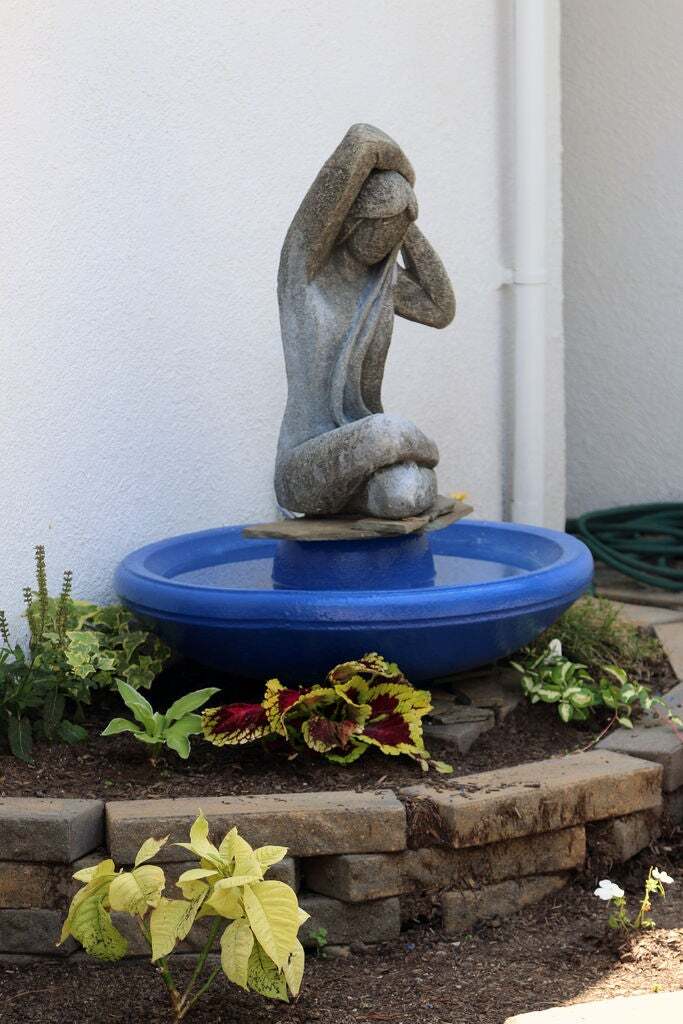 Easy Garden Sculpture Fountain