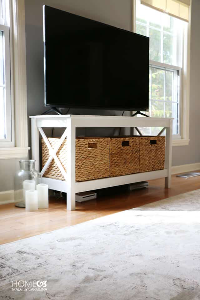 X-Leg TV Stand