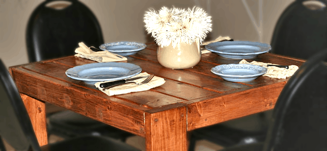 <strong>Modern Square Farmhouse Table</strong>