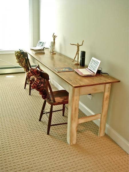 <strong>Narrow Farmhouse Table</strong>