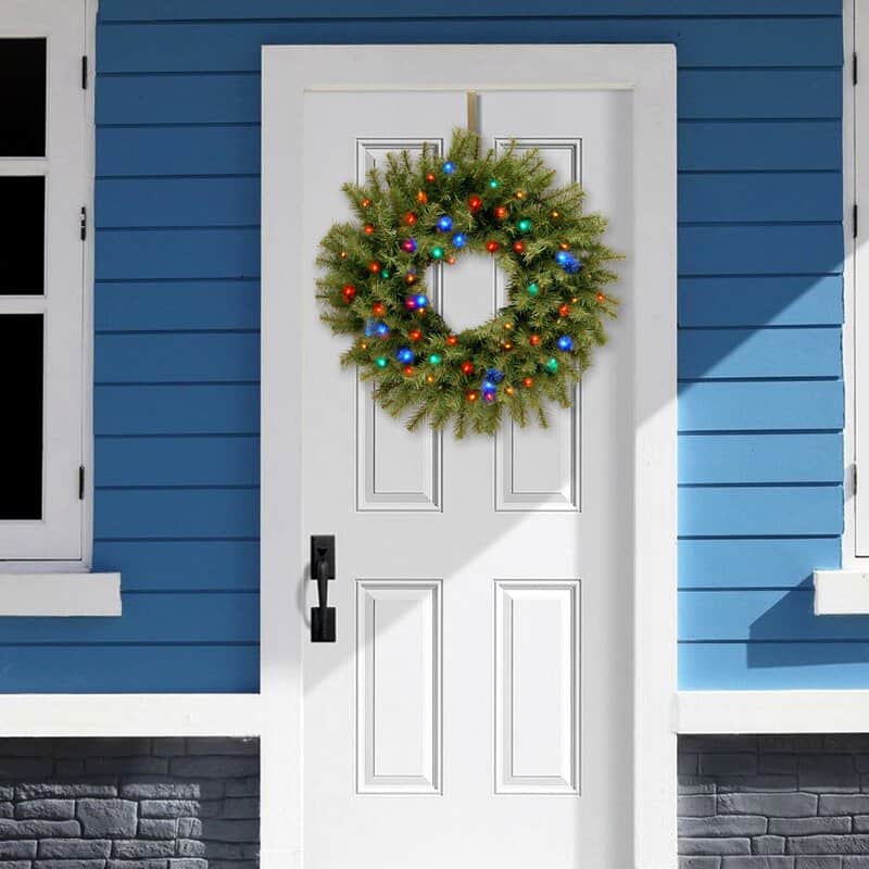 Lighted Pine Wreath