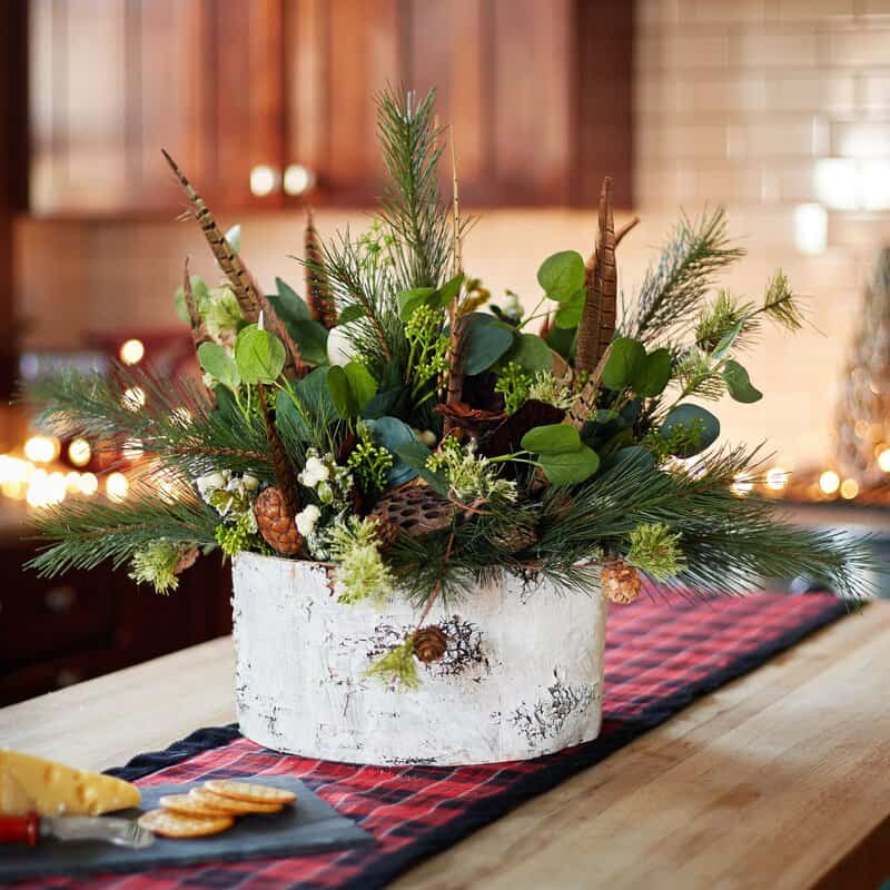 Focus on a Stunning Pre-Made Centerpiece