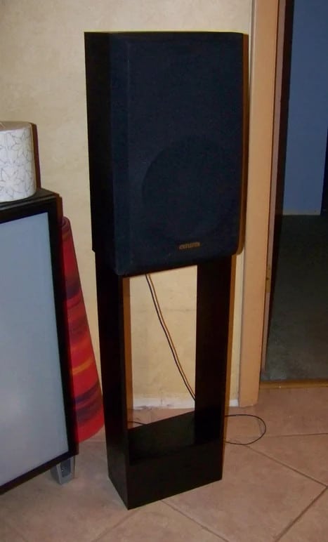 One-Hour Speaker Stands