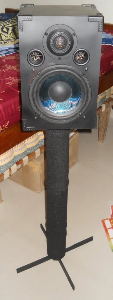 Recycled Spray Can Speaker Stands