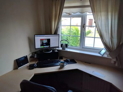 23 DIY Corner Desks Plans and Ideas