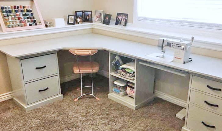 https://www.desertdomicile.com/wp-content/uploads/2021/06/2-The-DIYers-Office-Desk.jpg